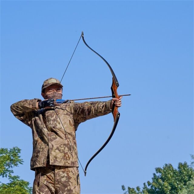 Advantages of Buying a Used Recurve Bow
